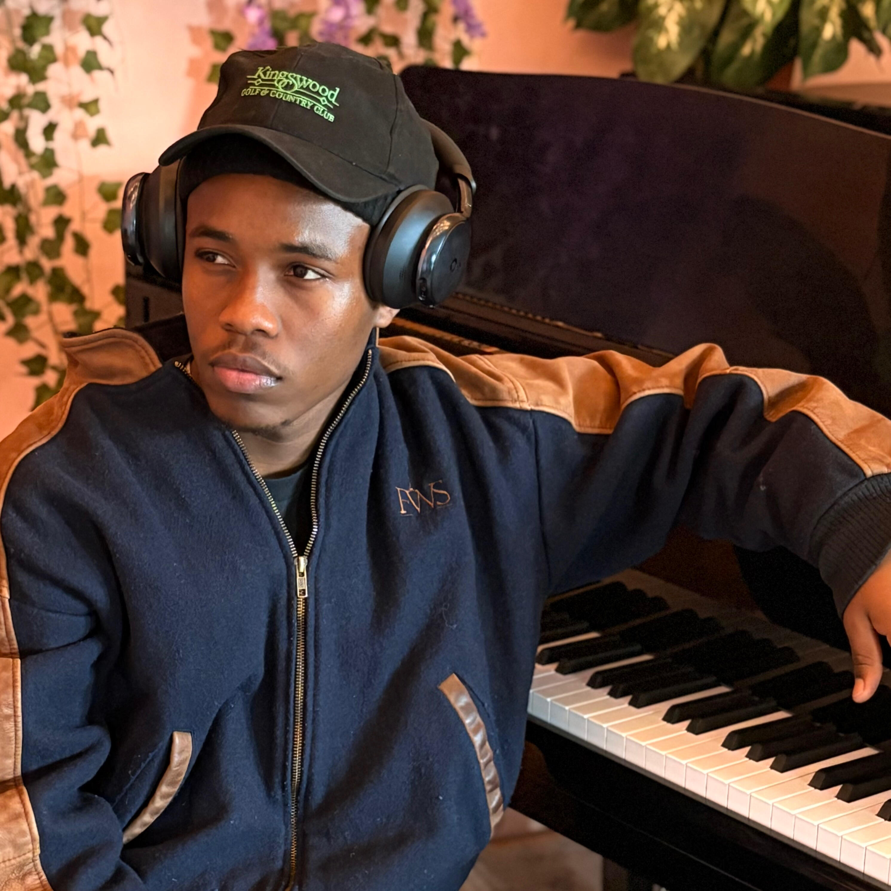 Music Artist and instruments player